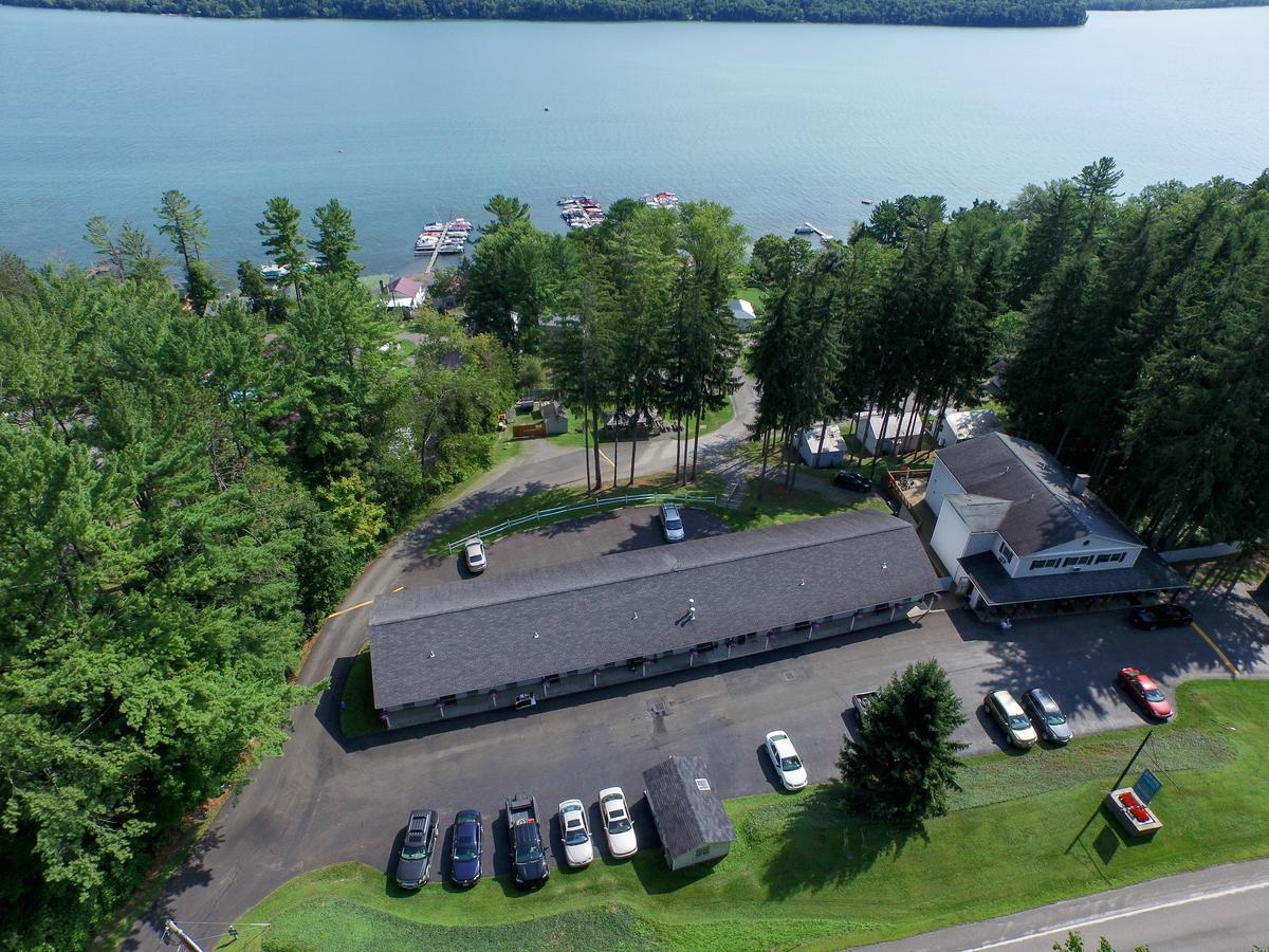 Bayside Inn & Marina Cooperstown Exterior photo